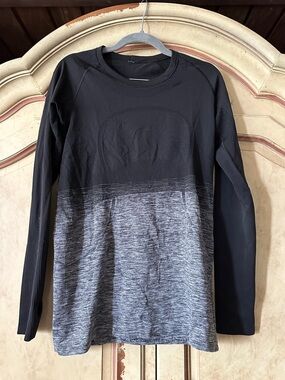 lululemon Black and Gray Swiftly Long Sleeve Tee size 10